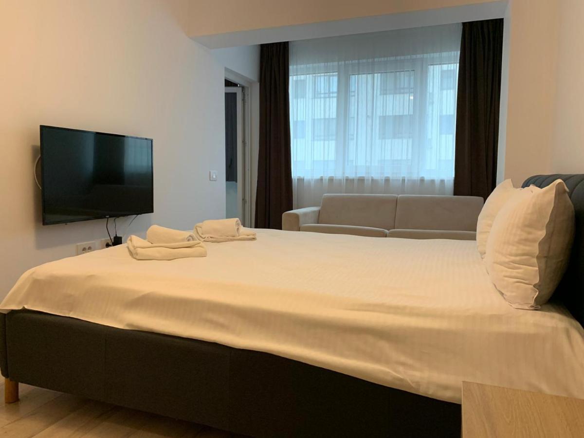 Luxury Apartments Newton By Glam Iasi Bagian luar foto