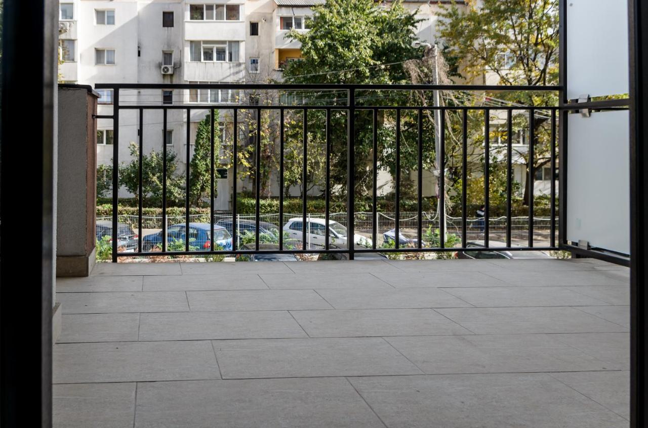 Luxury Apartments Newton By Glam Iasi Bagian luar foto